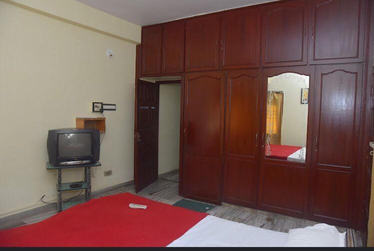Padmavathi Family Guest House Вишакхапатнам Экстерьер фото