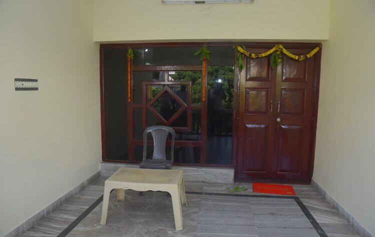 Padmavathi Family Guest House Вишакхапатнам Экстерьер фото